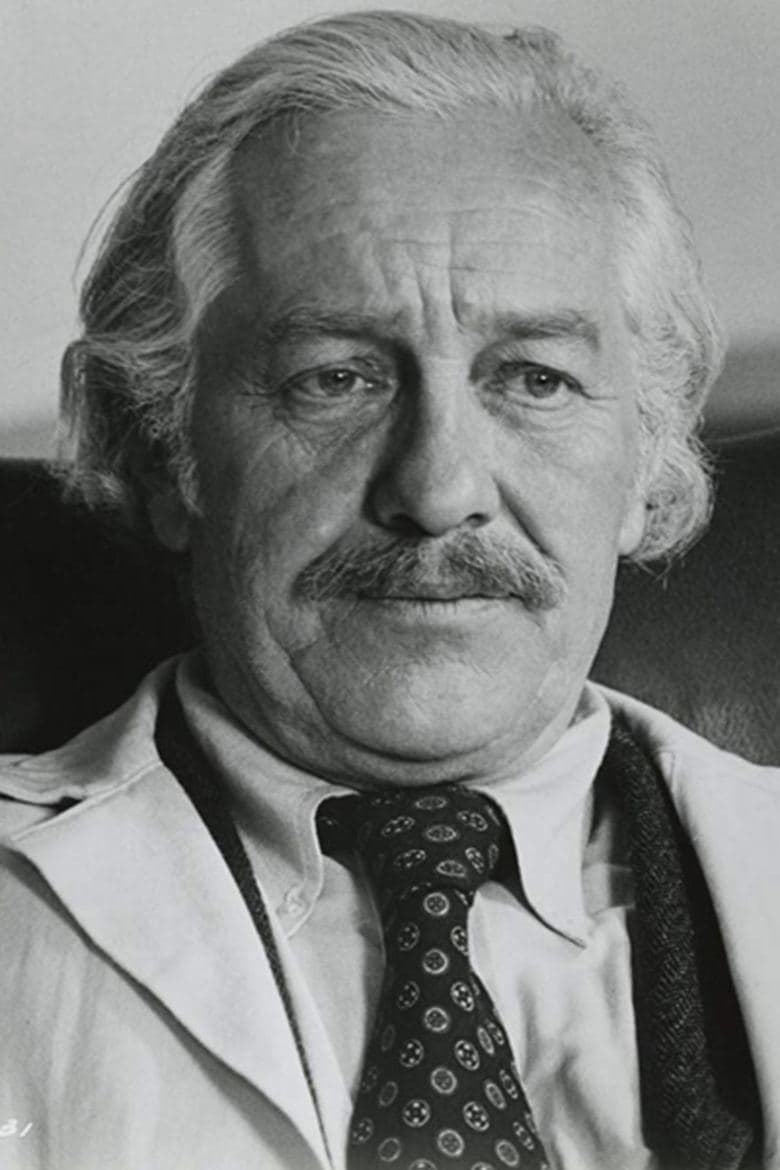 Стразер Мартин